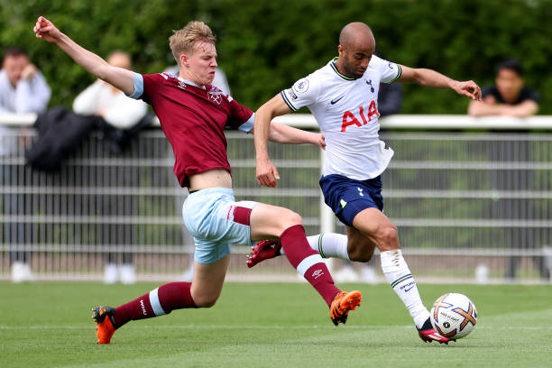 境中顽强拼 境中顽强拼